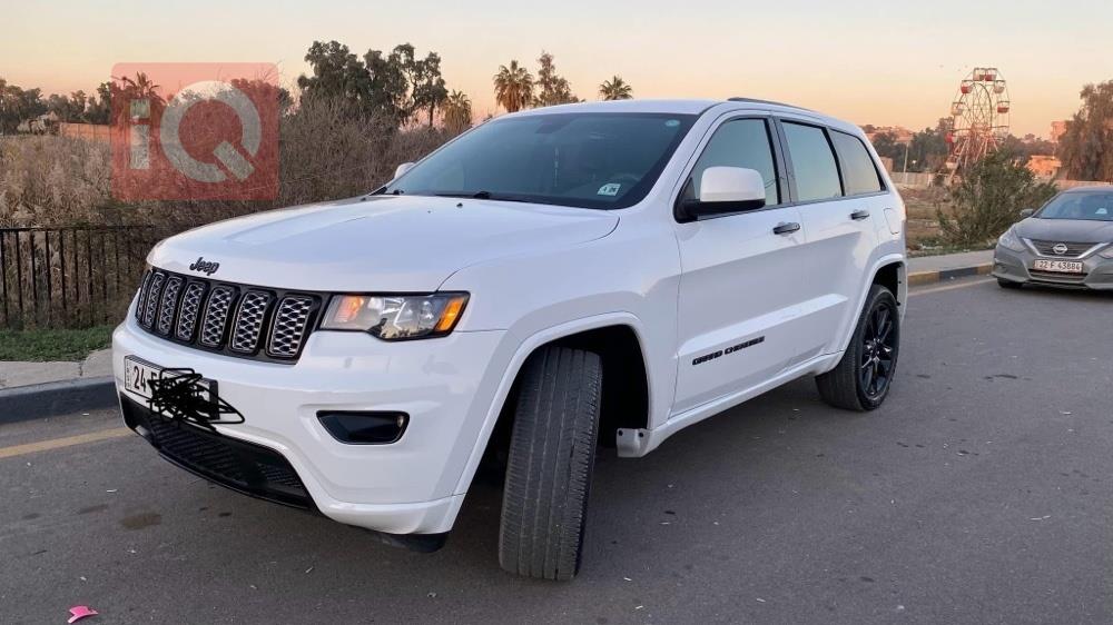 جيب جراند شيروكي